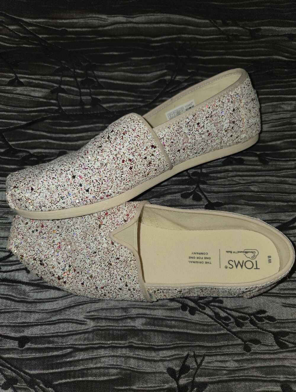 TOMS Women's Alpargata Glitter Slip-On Flats Size 8.